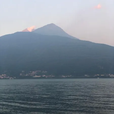 La Pergola, Villetta Indipendente Con Giardino E Parcheggio Privato - Como Lake * Dervio